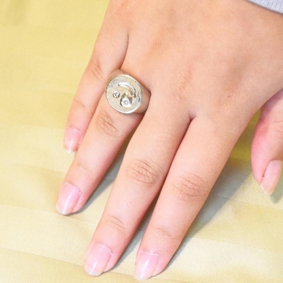Smiley Face Ring - Picture 5 of 5